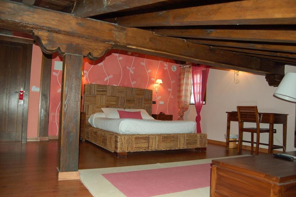 La Casona De Revolgo Hotel Сантилана дел Мар Екстериор снимка