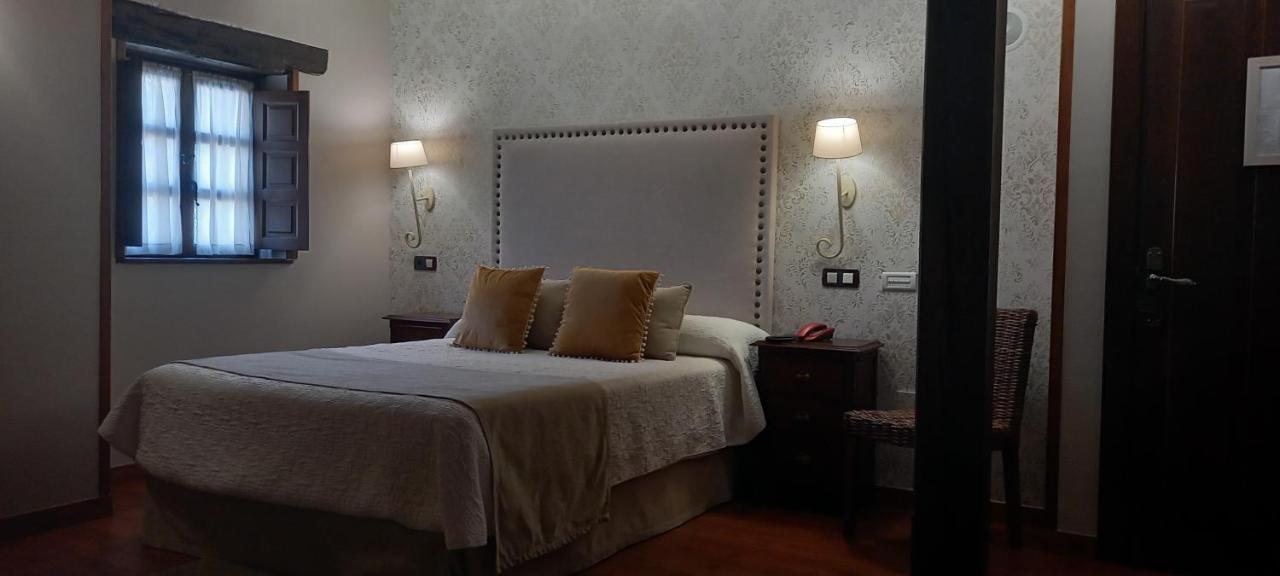 La Casona De Revolgo Hotel Сантилана дел Мар Екстериор снимка