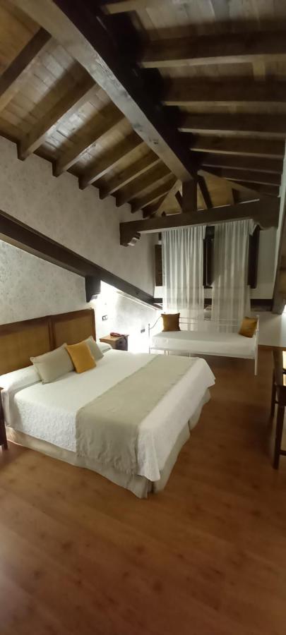 La Casona De Revolgo Hotel Сантилана дел Мар Екстериор снимка