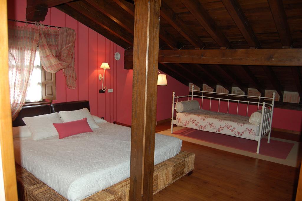 La Casona De Revolgo Hotel Сантилана дел Мар Екстериор снимка